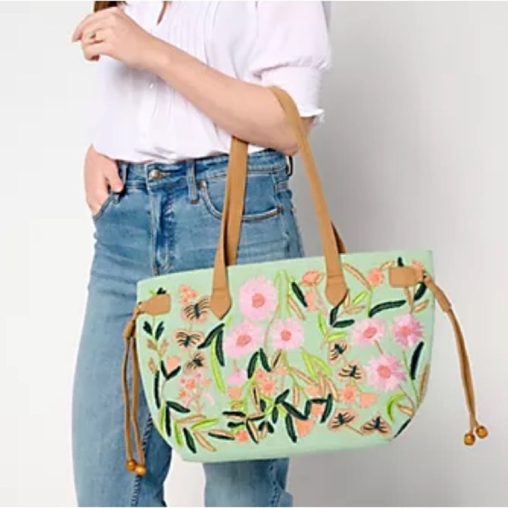 Embroidered and Beaded Floral Tote Bag - Mint Green and Tan